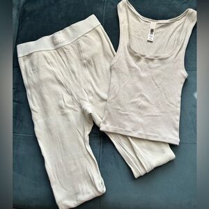 Skims Leggings Set